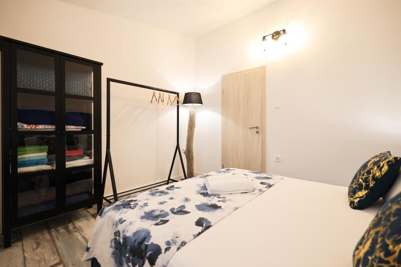 Apartments Marta Verunić Dış mekan fotoğraf